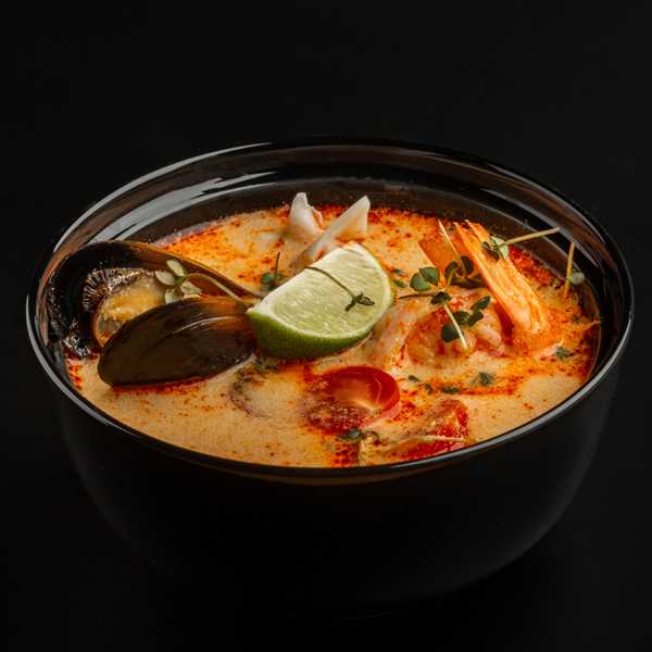 Суп Том ям с мрепродуктами