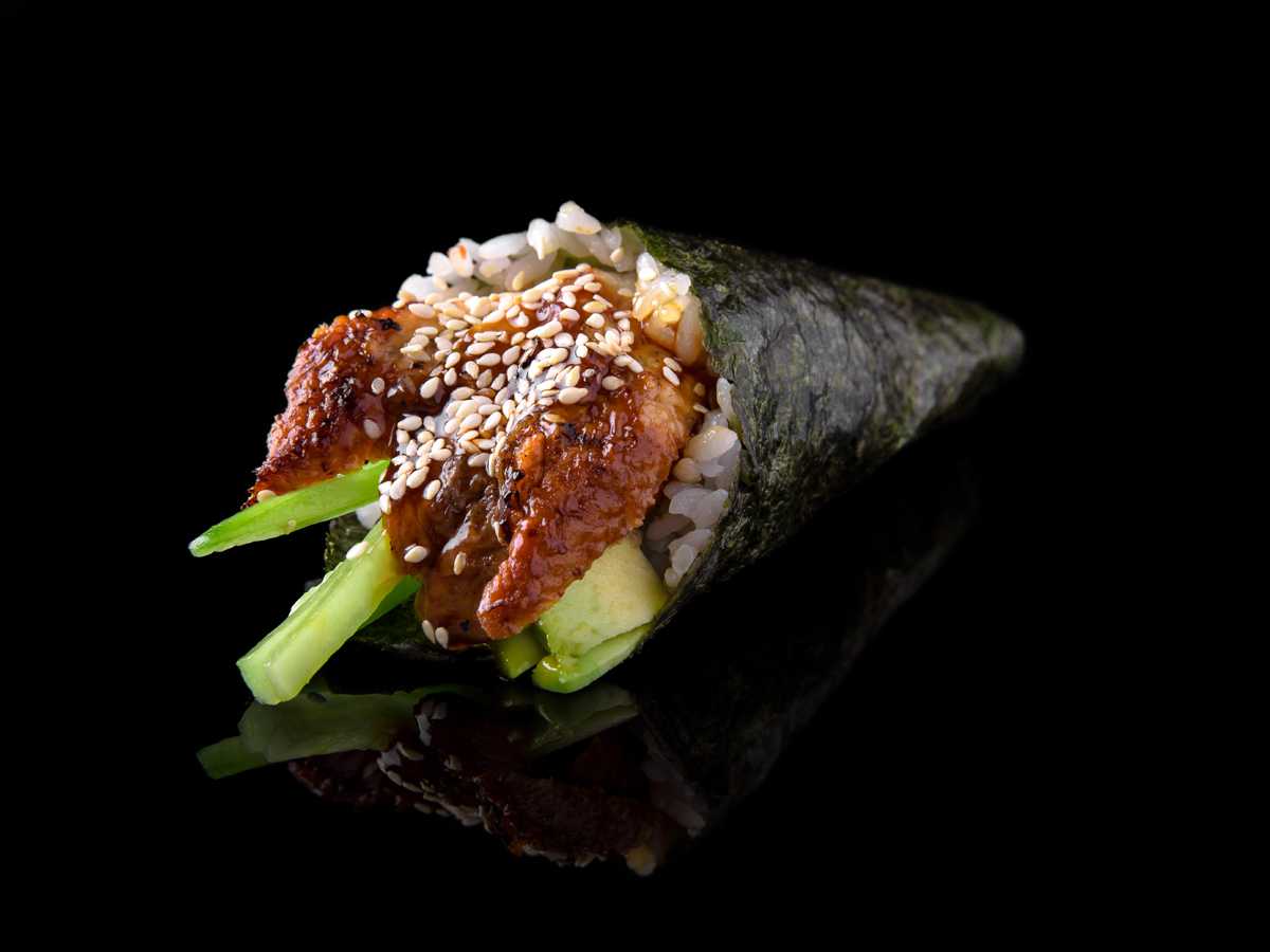 Темаки с угрем